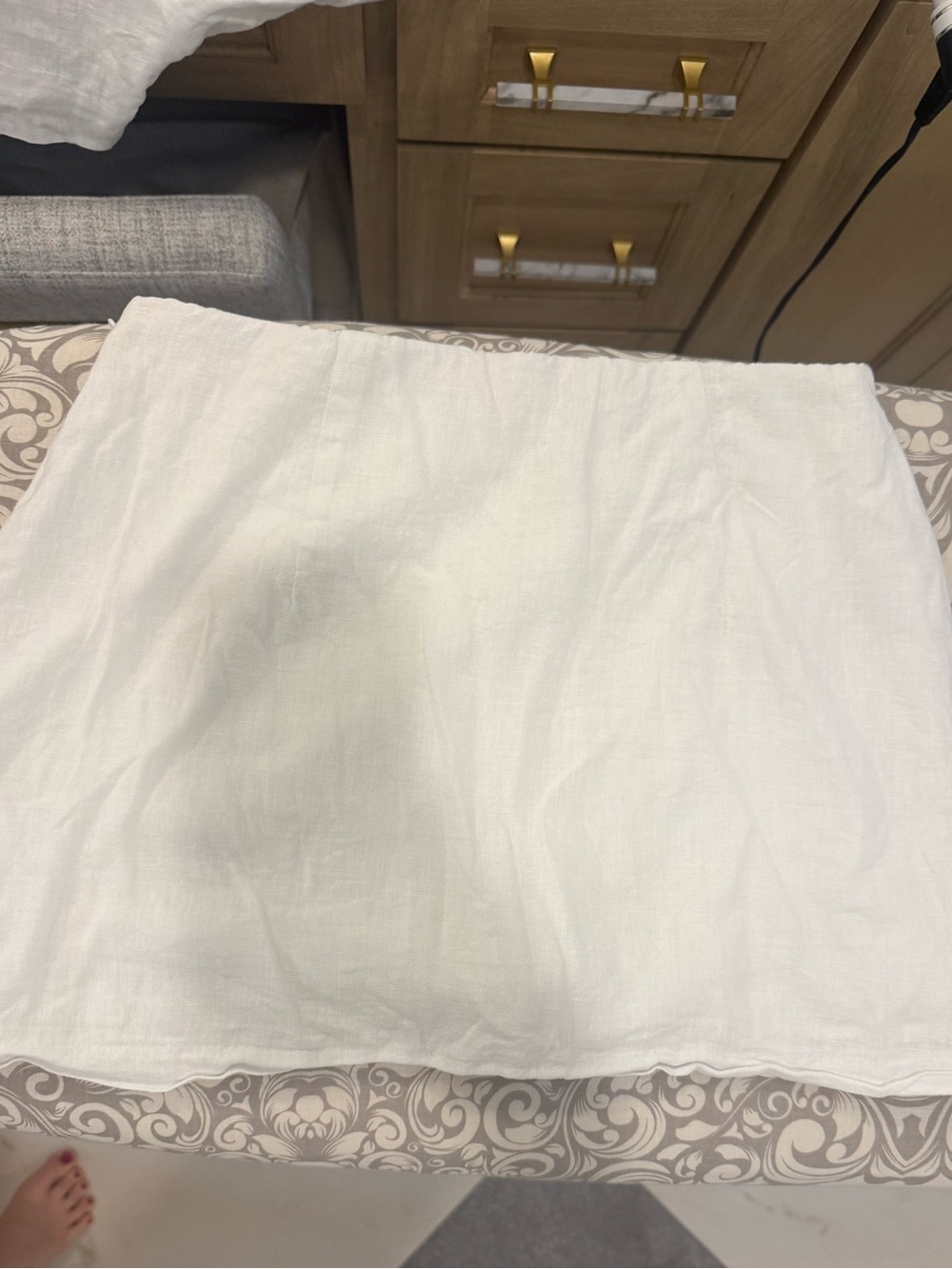 Abercrombie & Fitch White Linen-Blend Mini Skirt